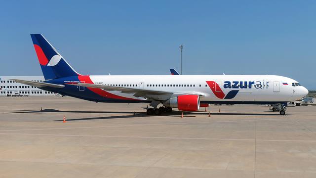 VQ-BUP:Boeing 767-300:Azur Air
